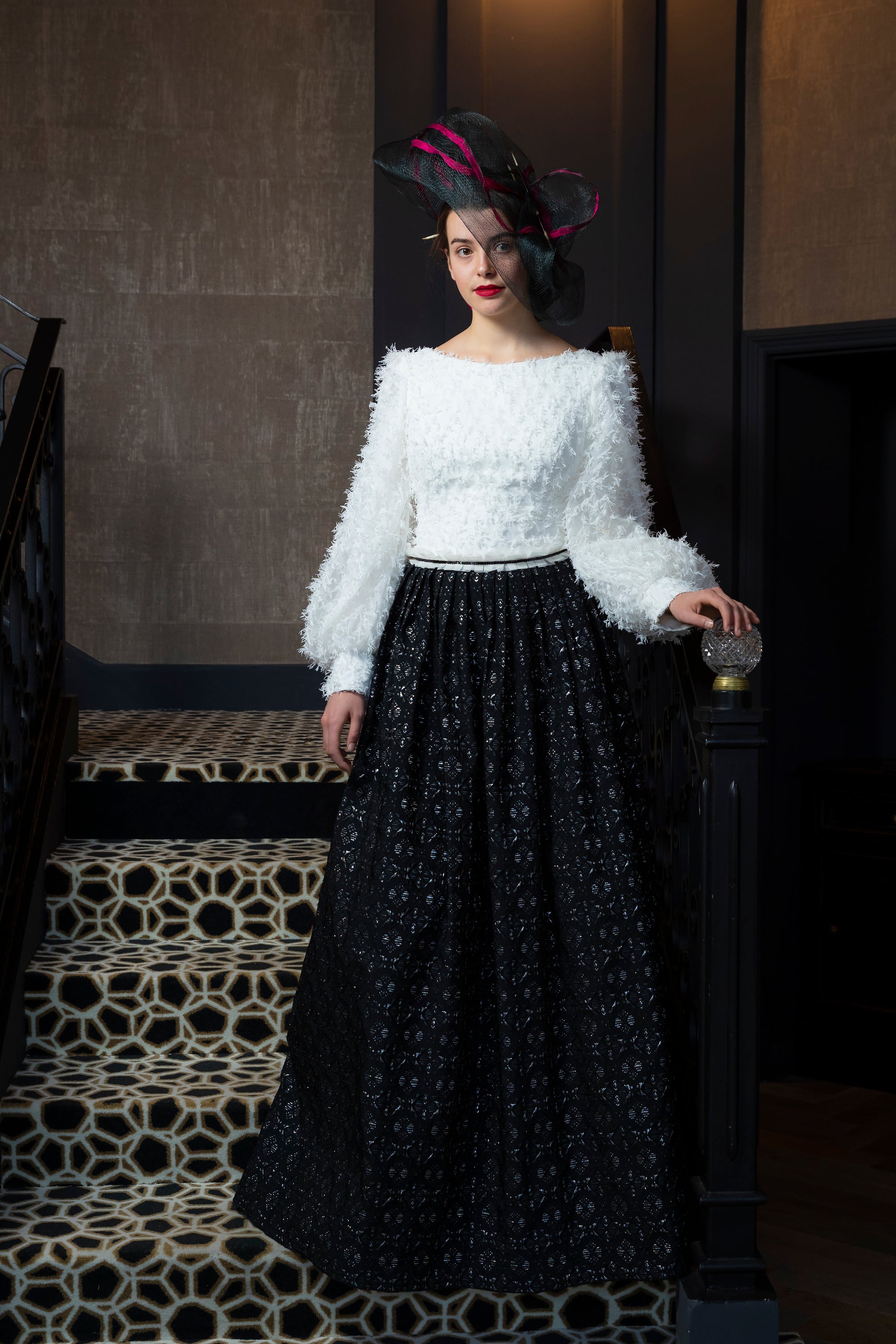 Robe sombre