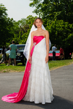 Promesse Fuchsia — Robe de mariée en dentelle de soie | Ousman O. - Vignette | Ousman O.